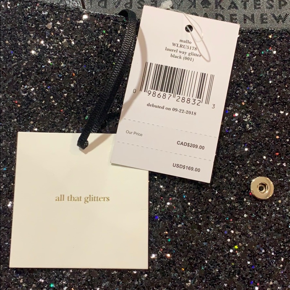 “All that glitters” Kate Spade Clutch - Picture 6 of 7